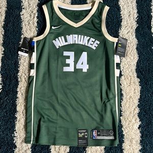 Brand New tags included Giannis Antetokounmpo jersey